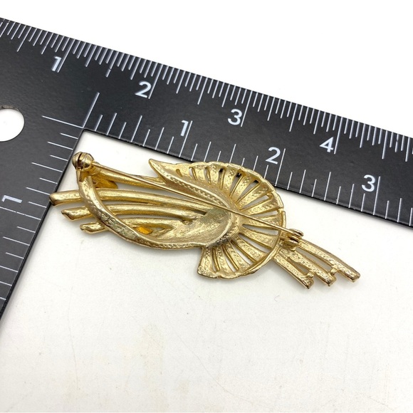 Vintage Gold Tone Blue Rhinestone Brooch - Picture 3 of 7